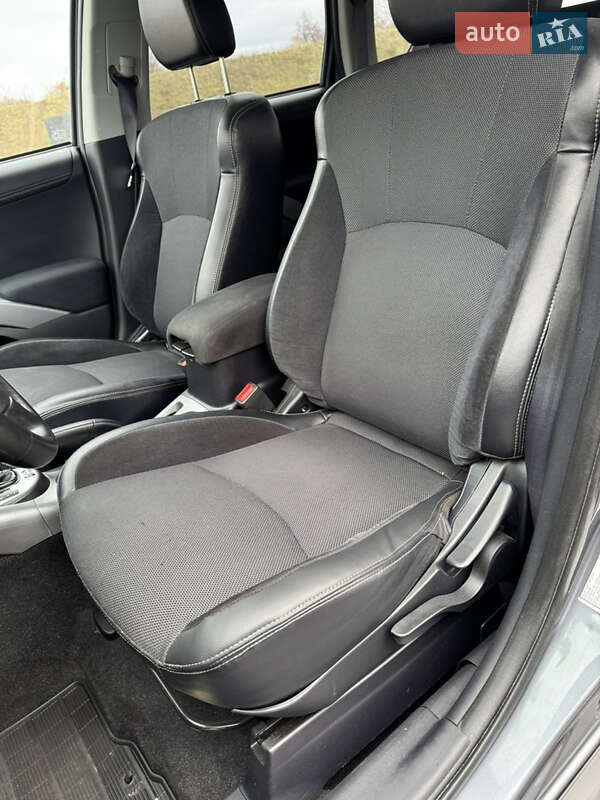 Внедорожник / Кроссовер Mitsubishi Outlander 2011 в Полтаве