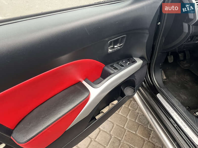 Внедорожник / Кроссовер Mitsubishi Outlander 2008 в Кременчуге фото 26 Внедорожник / Кроссовер Mitsubishi Outlander 2008 в Кременчуге