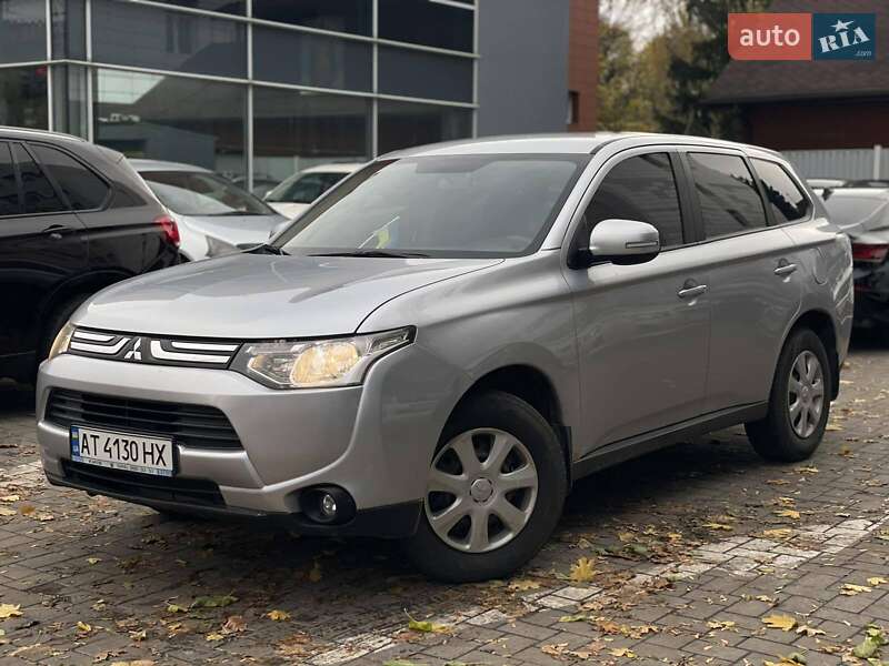 Внедорожник / Кроссовер Mitsubishi Outlander 2012 в Днепре