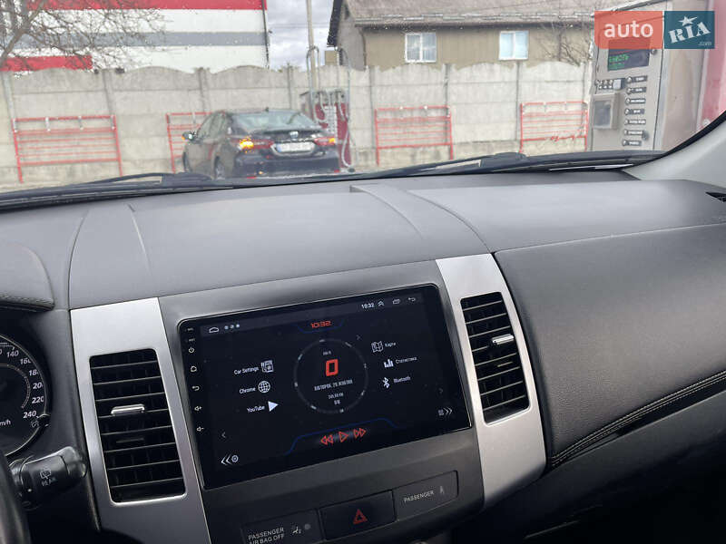 Позашляховик / Кросовер Mitsubishi Outlander 2010 в Івано-Франківську