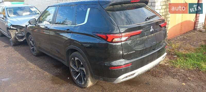 Внедорожник / Кроссовер Mitsubishi Outlander 2022 в Черкассах фото 7 Внедорожник / Кроссовер Mitsubishi Outlander 2022 в Черкассах
