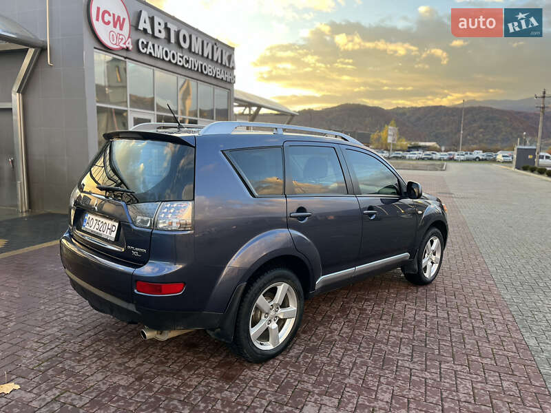 Внедорожник / Кроссовер Mitsubishi Outlander 2008 в Хусте фото 5 Внедорожник / Кроссовер Mitsubishi Outlander 2008 в Хусте