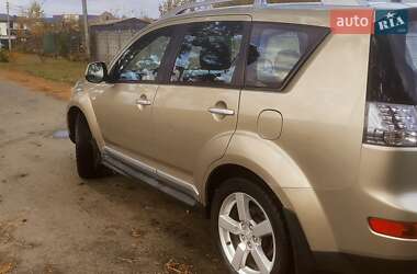 Внедорожник / Кроссовер Mitsubishi Outlander 2009 в Киеве