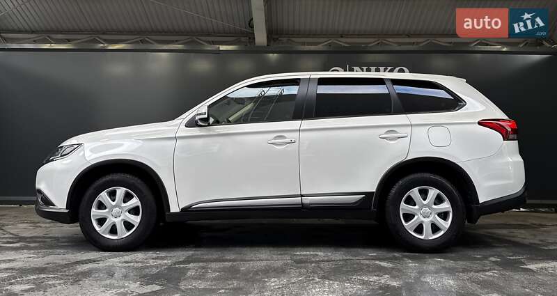 Внедорожник / Кроссовер Mitsubishi Outlander 2021 в Киеве фото 7 Внедорожник / Кроссовер Mitsubishi Outlander 2021 в Киеве