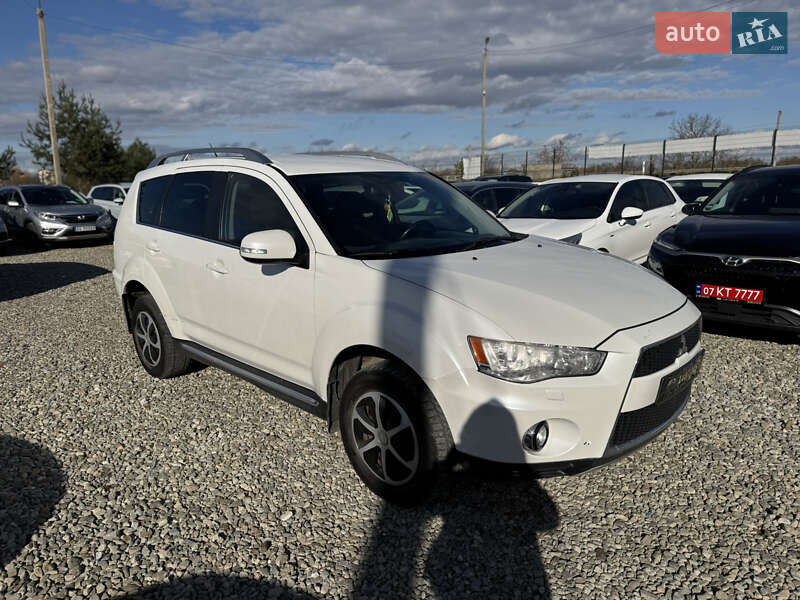 Позашляховик / Кросовер Mitsubishi Outlander 2010 в Івано-Франківську