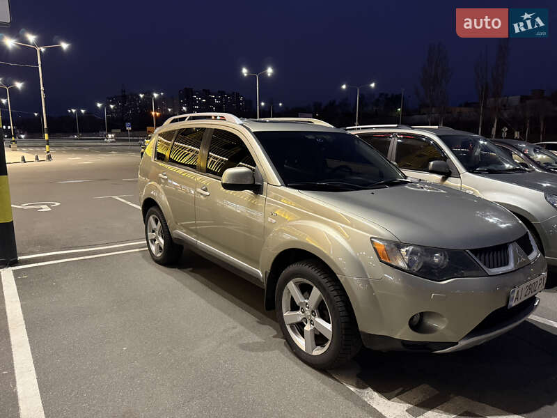 Внедорожник / Кроссовер Mitsubishi Outlander 2008 в Киеве фото 2 Внедорожник / Кроссовер Mitsubishi Outlander 2008 в Киеве