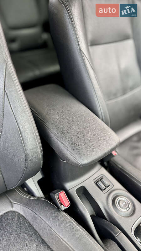 Внедорожник / Кроссовер Mitsubishi Outlander 2016 в Борисполе фото 16 Внедорожник / Кроссовер Mitsubishi Outlander 2016 в Борисполе