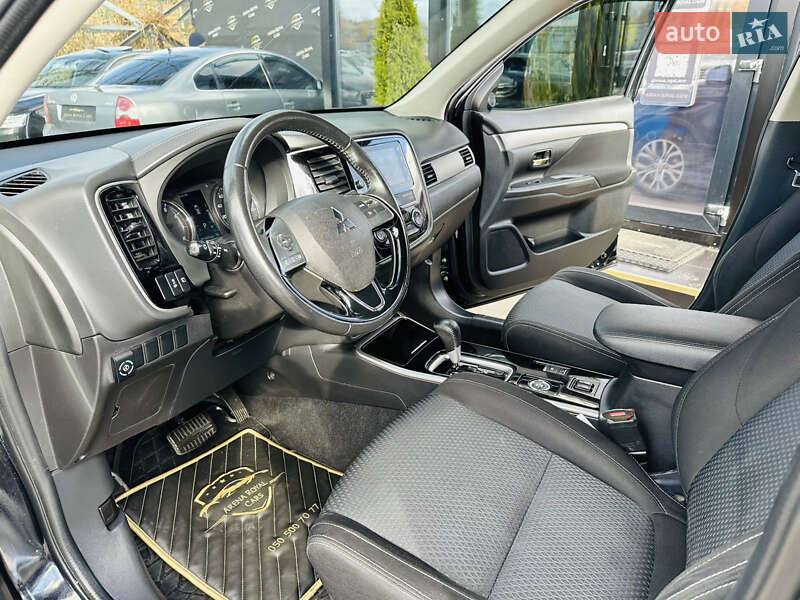 Внедорожник / Кроссовер Mitsubishi Outlander 2018 в Харькове