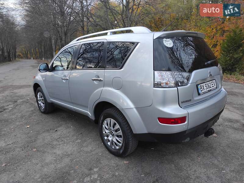Внедорожник / Кроссовер Mitsubishi Outlander 2007 в Хмельницком