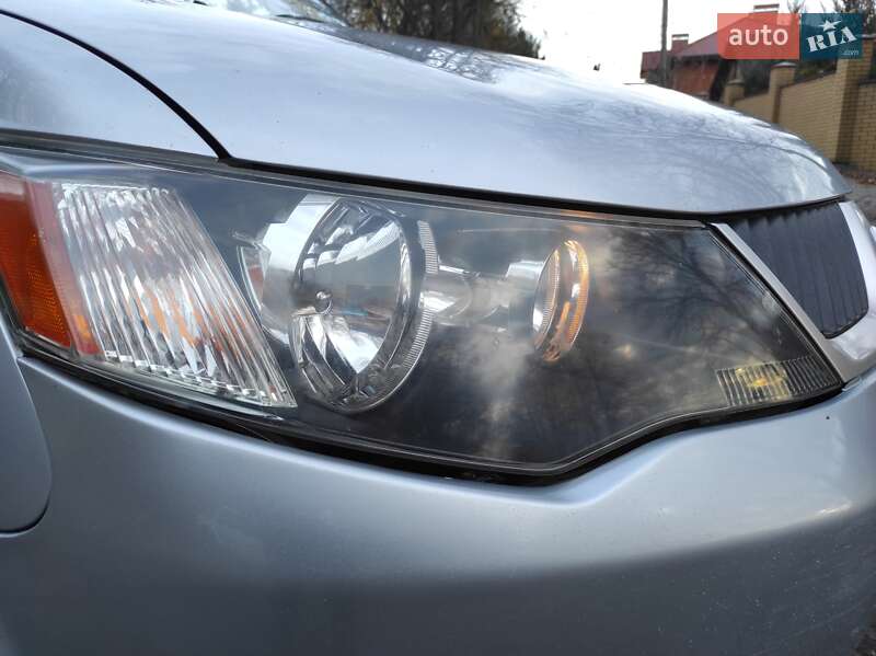 Внедорожник / Кроссовер Mitsubishi Outlander 2007 в Хмельницком