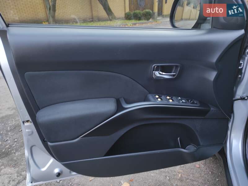 Внедорожник / Кроссовер Mitsubishi Outlander 2007 в Хмельницком