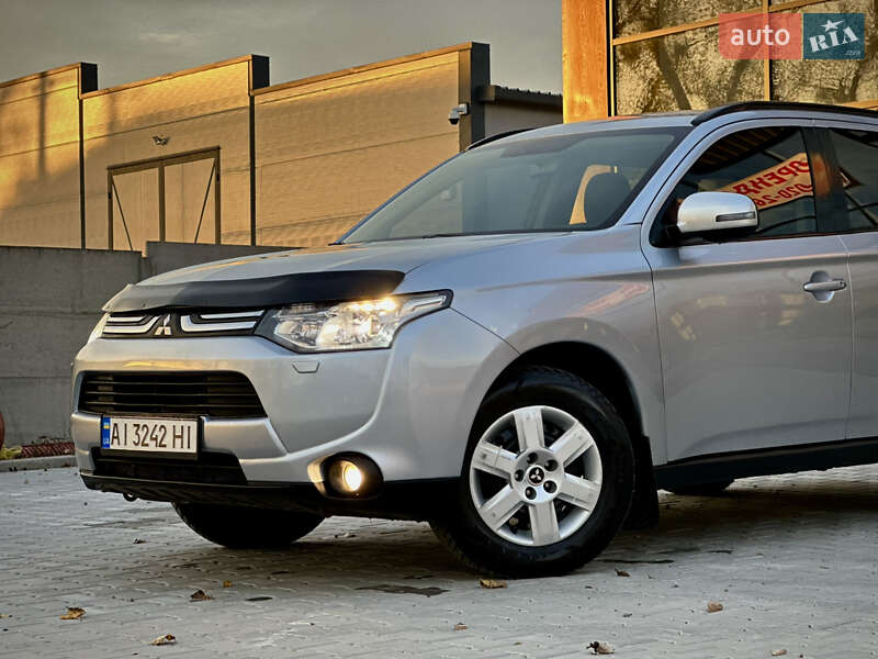Внедорожник / Кроссовер Mitsubishi Outlander 2012 в Боярке фото 3 Внедорожник / Кроссовер Mitsubishi Outlander 2012 в Боярке