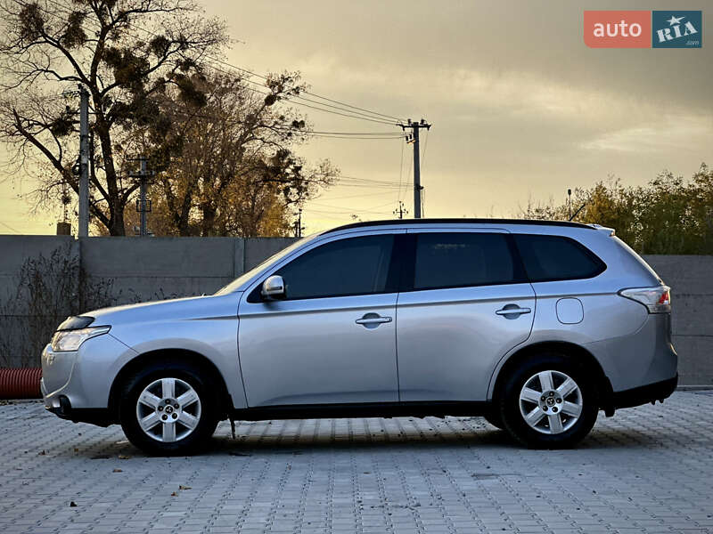 Внедорожник / Кроссовер Mitsubishi Outlander 2012 в Боярке фото 10 Внедорожник / Кроссовер Mitsubishi Outlander 2012 в Боярке