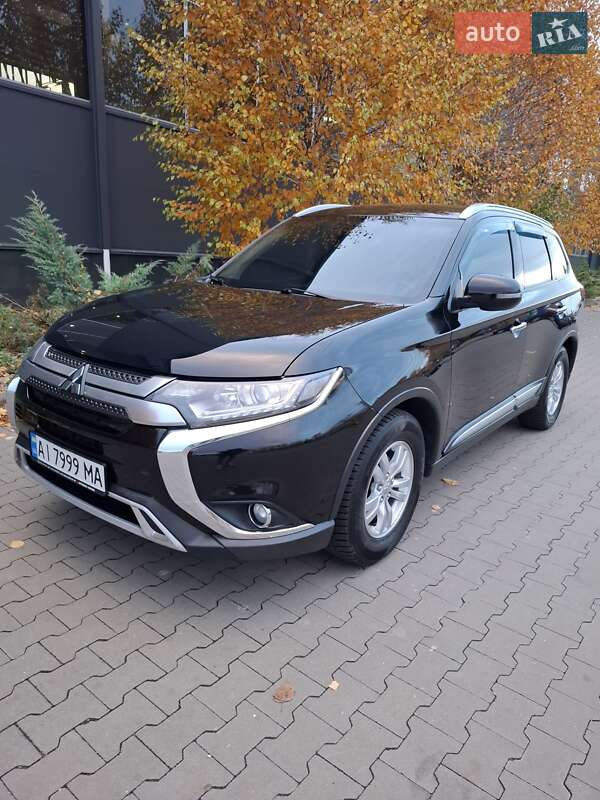 Внедорожник / Кроссовер Mitsubishi Outlander 2018 в Белой Церкви