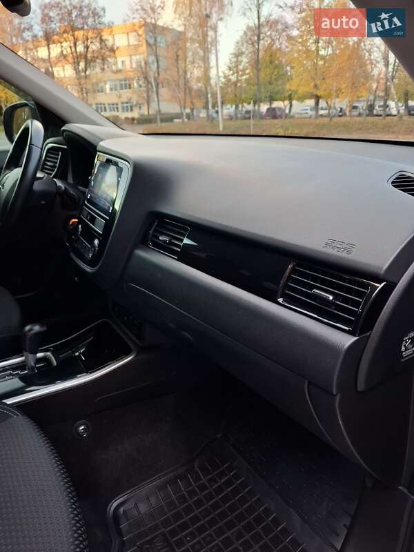 Внедорожник / Кроссовер Mitsubishi Outlander 2018 в Белой Церкви