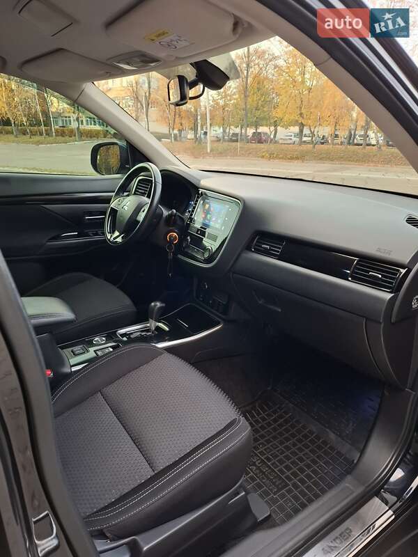 Внедорожник / Кроссовер Mitsubishi Outlander 2018 в Белой Церкви