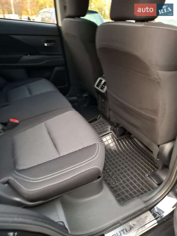 Внедорожник / Кроссовер Mitsubishi Outlander 2018 в Белой Церкви