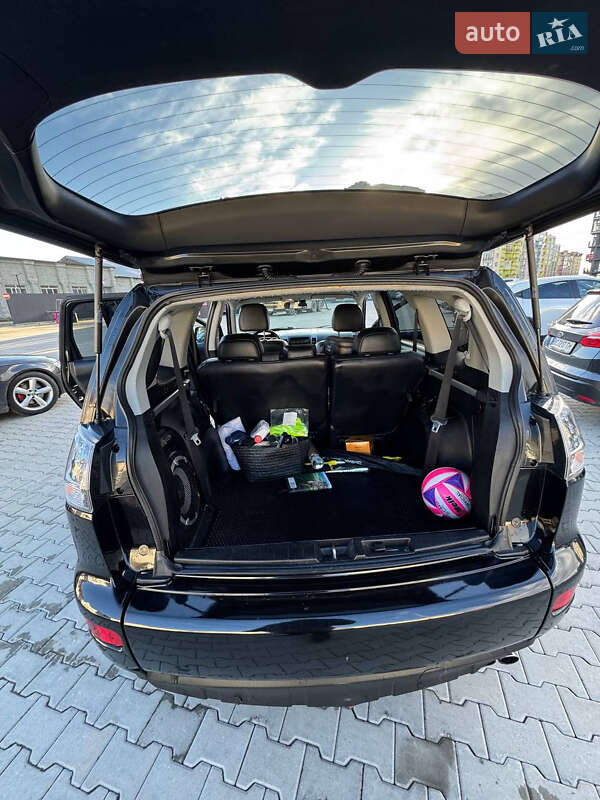 Внедорожник / Кроссовер Mitsubishi Outlander 2008 в Львове