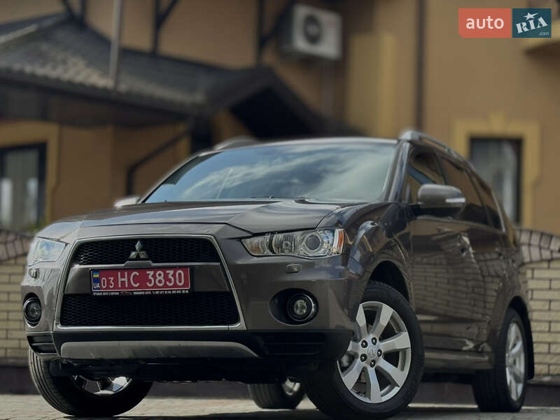 Внедорожник / Кроссовер Mitsubishi Outlander 2012 в Дрогобыче