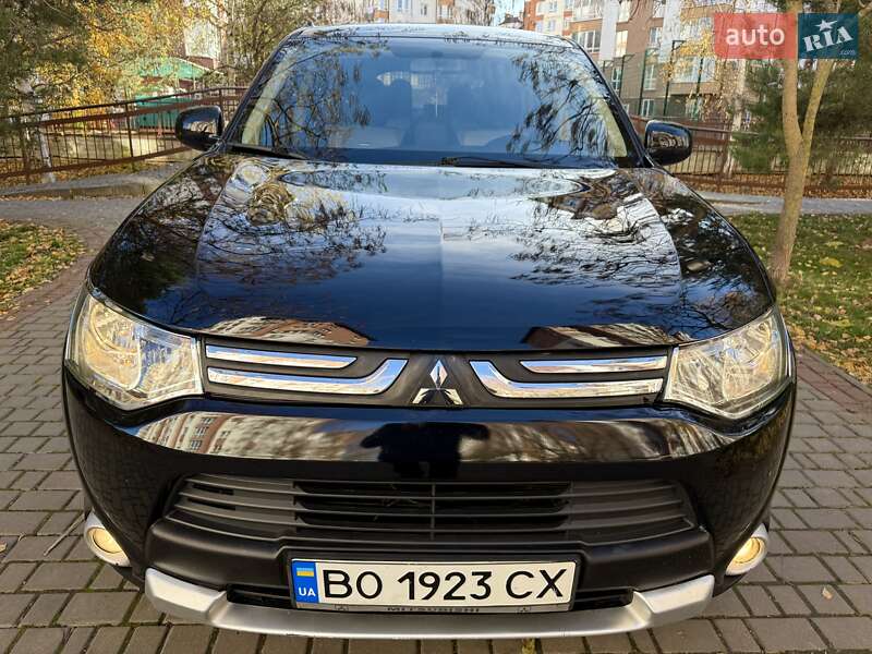 Внедорожник / Кроссовер Mitsubishi Outlander 2014 в Ивано-Франковске