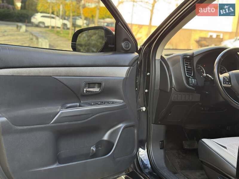 Внедорожник / Кроссовер Mitsubishi Outlander 2014 в Ивано-Франковске