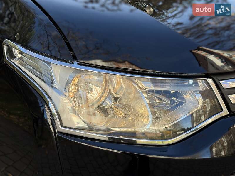 Внедорожник / Кроссовер Mitsubishi Outlander 2014 в Ивано-Франковске