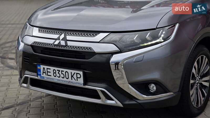 Позашляховик / Кросовер Mitsubishi Outlander 2019 в Києві фото 5 Позашляховик / Кросовер Mitsubishi Outlander 2019 в Києві