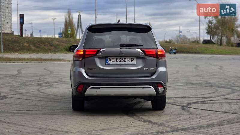 Позашляховик / Кросовер Mitsubishi Outlander 2019 в Києві фото 11 Позашляховик / Кросовер Mitsubishi Outlander 2019 в Києві