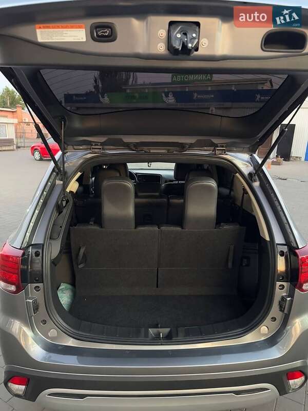 Позашляховик / Кросовер Mitsubishi Outlander 2019 в Кривому Розі фото 6 Позашляховик / Кросовер Mitsubishi Outlander 2019 в Кривому Розі