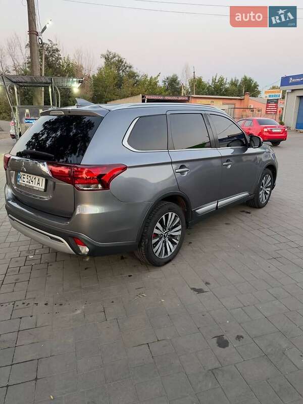 Позашляховик / Кросовер Mitsubishi Outlander 2019 в Кривому Розі фото 11 Позашляховик / Кросовер Mitsubishi Outlander 2019 в Кривому Розі