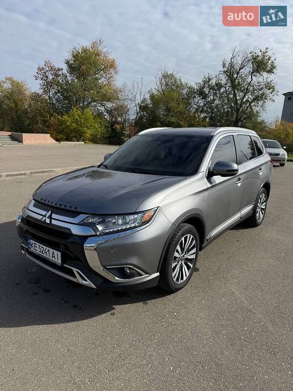 Позашляховик / Кросовер Mitsubishi Outlander 2019 в Кривому Розі фото 20 Позашляховик / Кросовер Mitsubishi Outlander 2019 в Кривому Розі