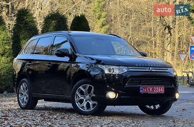 Внедорожник / Кроссовер Mitsubishi Outlander 2014 в Дрогобыче Внедорожник / Кроссовер Mitsubishi Outlander 2014 в Дрогобыче