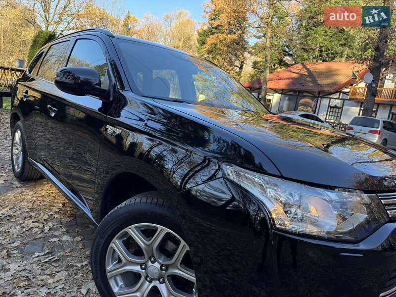 Внедорожник / Кроссовер Mitsubishi Outlander 2014 в Дрогобыче