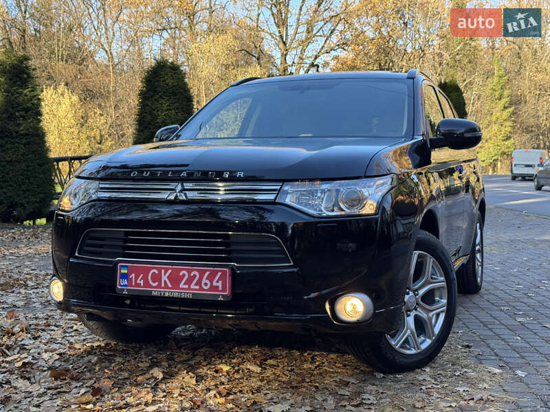 Внедорожник / Кроссовер Mitsubishi Outlander 2014 в Дрогобыче