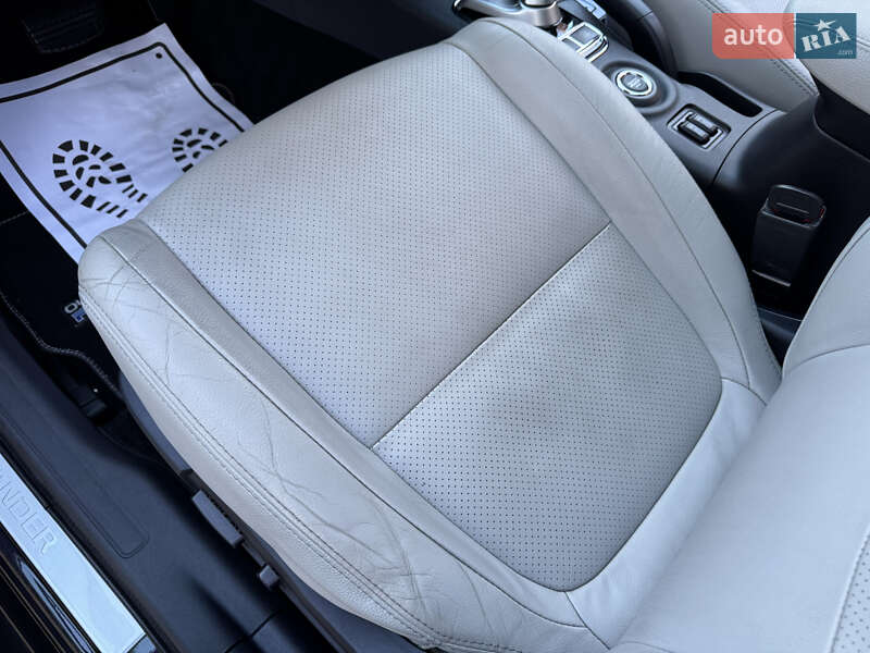 Внедорожник / Кроссовер Mitsubishi Outlander 2014 в Дрогобыче