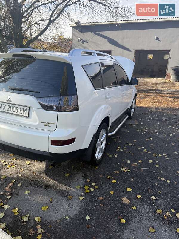 Внедорожник / Кроссовер Mitsubishi Outlander 2008 в Харькове фото 11 Внедорожник / Кроссовер Mitsubishi Outlander 2008 в Харькове