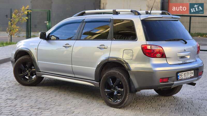 Позашляховик / Кросовер Mitsubishi Outlander 2005 в Миколаєві
