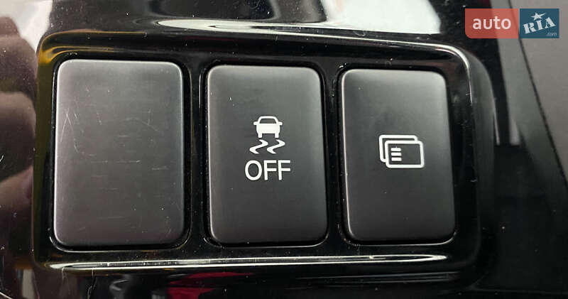 Позашляховик / Кросовер Mitsubishi Outlander 2020 в Львові