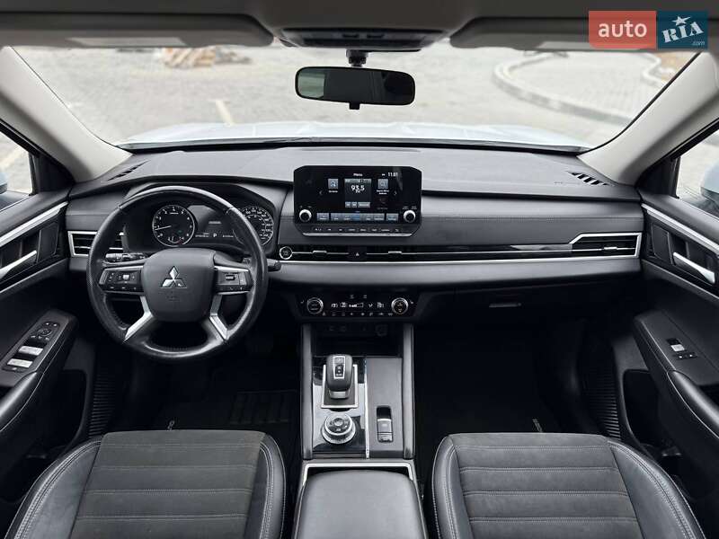 Внедорожник / Кроссовер Mitsubishi Outlander 2022 в Кривом Роге фото 26 Внедорожник / Кроссовер Mitsubishi Outlander 2022 в Кривом Роге