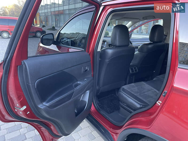 Внедорожник / Кроссовер Mitsubishi Outlander 2019 в Хмельницком фото 13 Внедорожник / Кроссовер Mitsubishi Outlander 2019 в Хмельницком