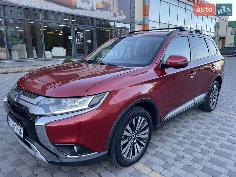 Внедорожник / Кроссовер Mitsubishi Outlander 2019 в Хмельницком фото 21 Внедорожник / Кроссовер Mitsubishi Outlander 2019 в Хмельницком