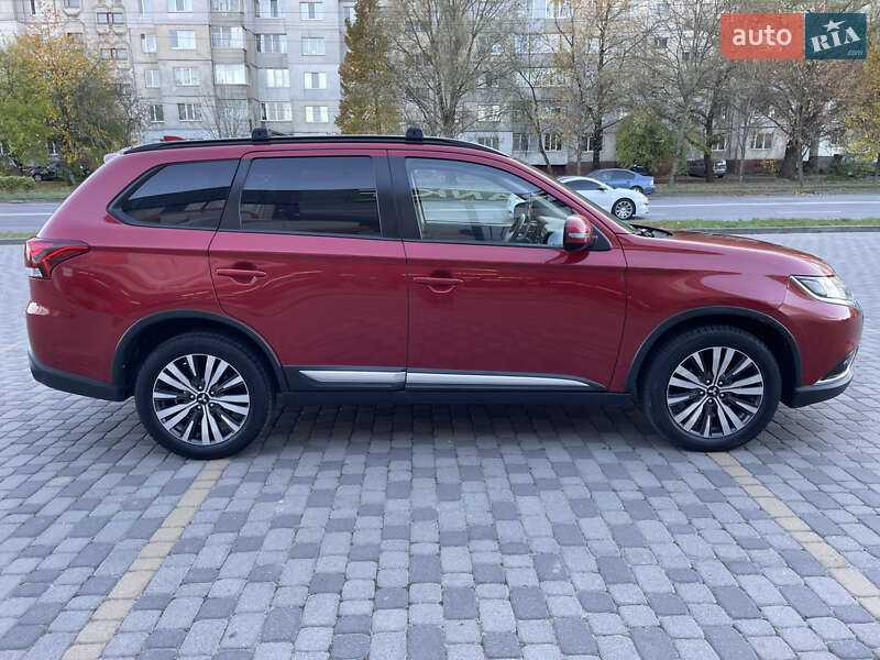Внедорожник / Кроссовер Mitsubishi Outlander 2019 в Хмельницком фото 24 Внедорожник / Кроссовер Mitsubishi Outlander 2019 в Хмельницком