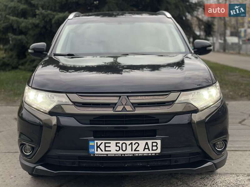 Внедорожник / Кроссовер Mitsubishi Outlander 2015 в Днепре фото 2 Внедорожник / Кроссовер Mitsubishi Outlander 2015 в Днепре