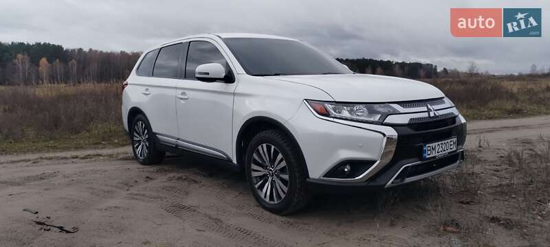 Внедорожник / Кроссовер Mitsubishi Outlander 2018 в Шостке фото 3 Внедорожник / Кроссовер Mitsubishi Outlander 2018 в Шостке