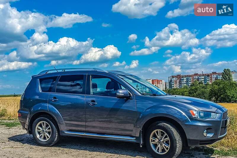 Внедорожник / Кроссовер Mitsubishi Outlander 2010 в Белой Церкви фото 3 Внедорожник / Кроссовер Mitsubishi Outlander 2010 в Белой Церкви