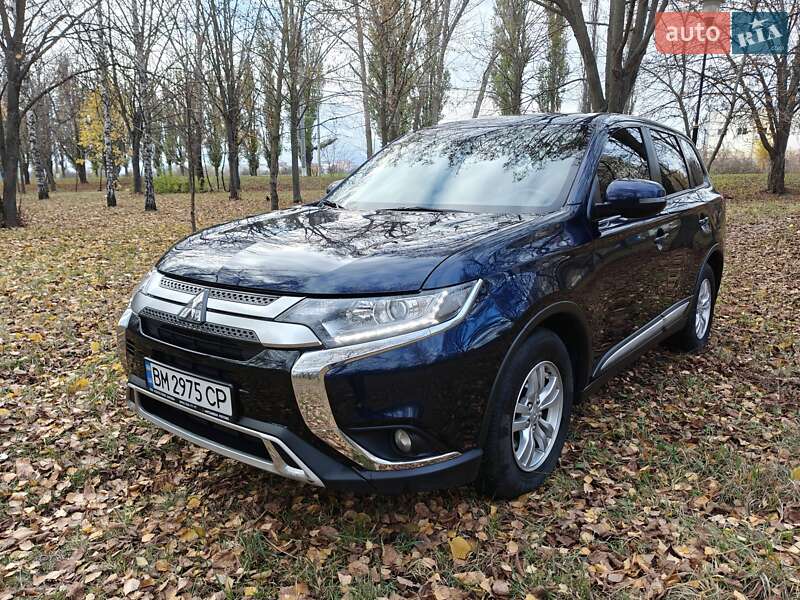Позашляховик / Кросовер Mitsubishi Outlander 2021 в Сумах