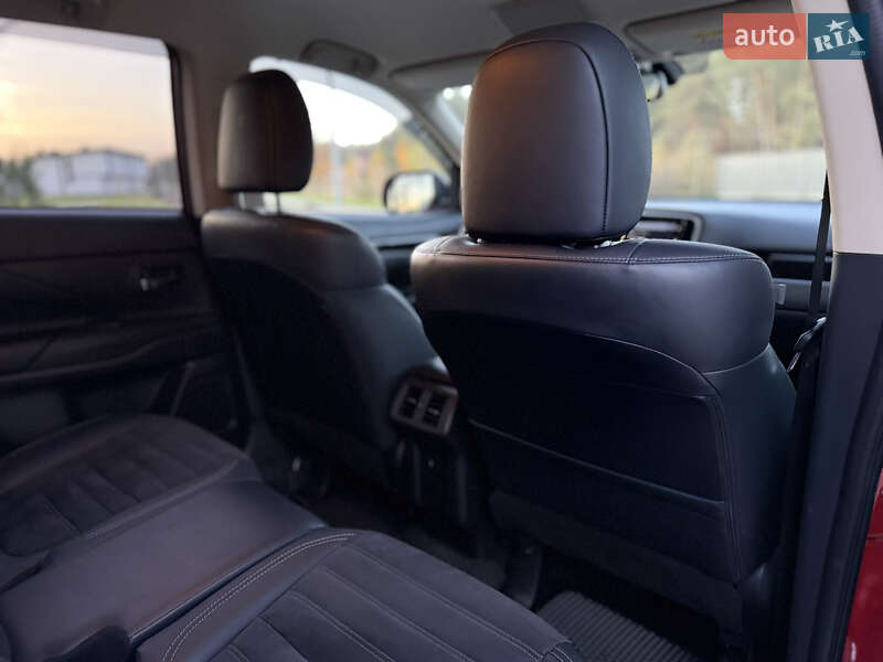 Внедорожник / Кроссовер Mitsubishi Outlander 2018 в Ковеле