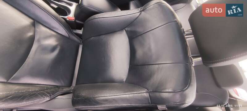 Внедорожник / Кроссовер Mitsubishi Outlander 2009 в Киеве