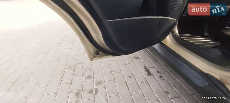 Внедорожник / Кроссовер Mitsubishi Outlander 2009 в Киеве