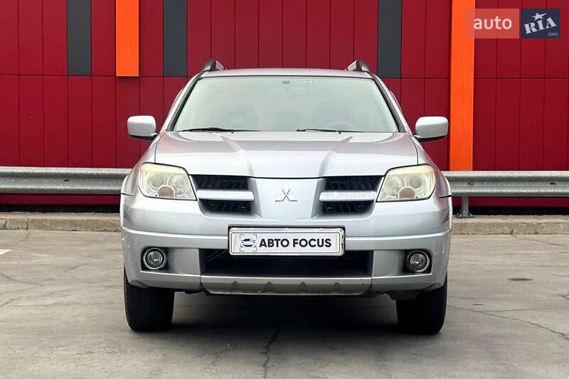 Внедорожник / Кроссовер Mitsubishi Outlander 2007 в Киеве